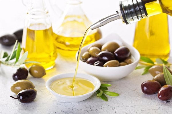 Оливковое масло при диабете 1 и 2 типа: можно ли есть, в чем польза и какие противопоказания